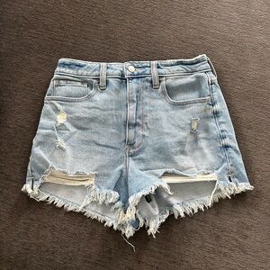 Hollister Ultra High Rise Mom Jean Shorts